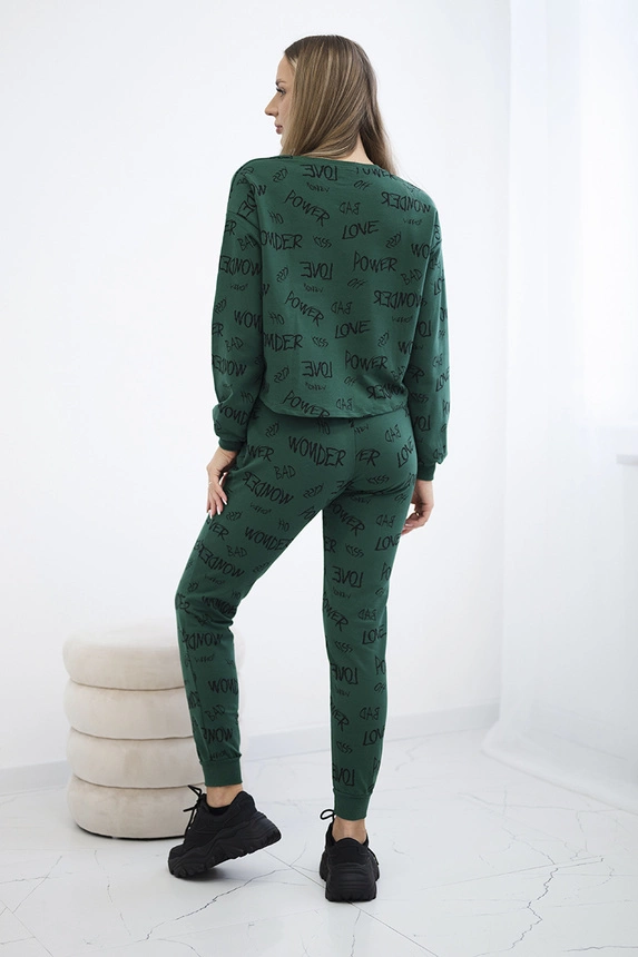 Set with inscriptions green