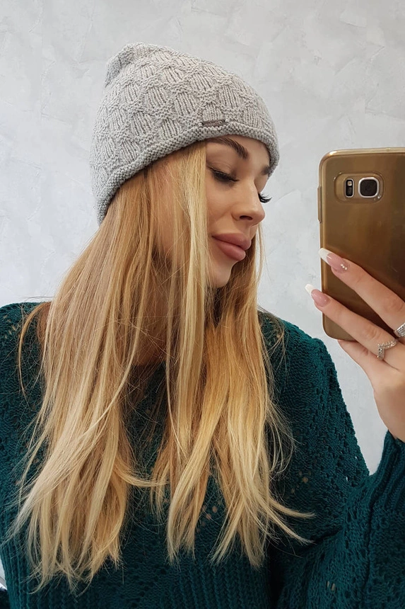 Mütze Agata K222 hellgrau