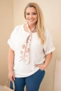 Bluzka damska wiskozowa Plus Size z krótkim rękawem i ozdobną apaszką beżowa