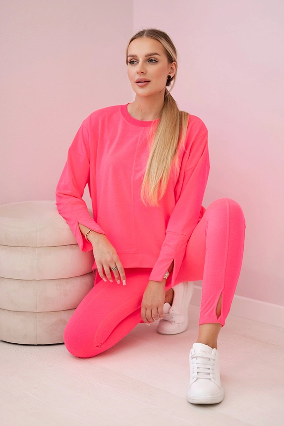 Komplektas su oversize palaidine rožinės neoninės spalvos