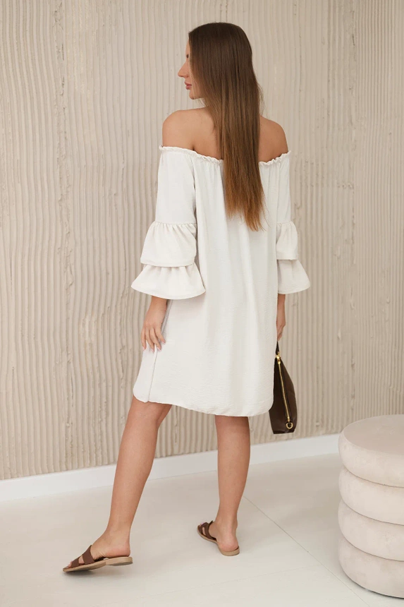 Spanish dress with frills on the sleeve beige