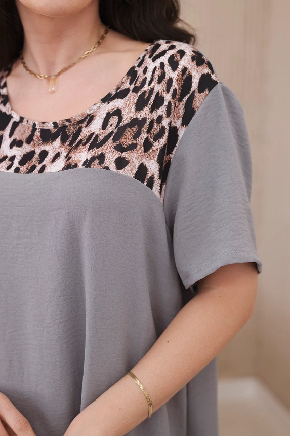 Dress with an animal motif grey