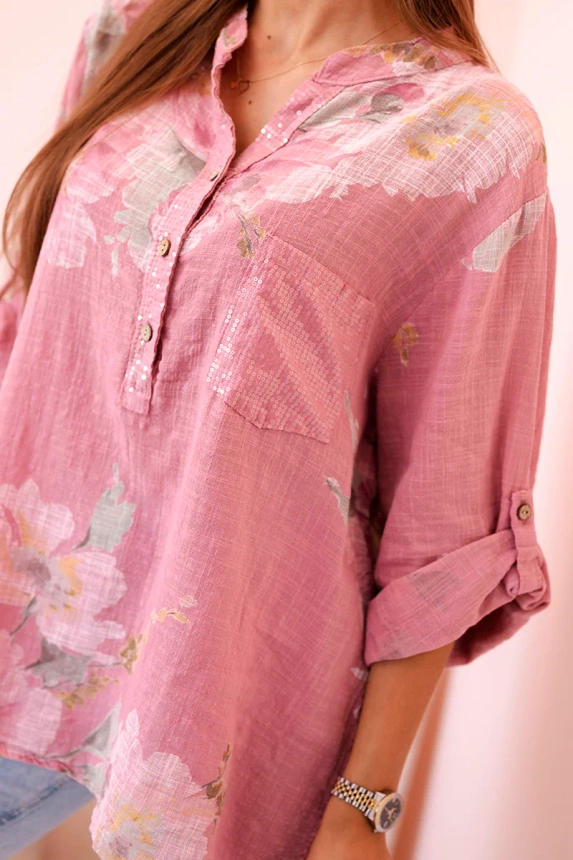 Women's cotton blouse with a floral pattern and dark pink buttons