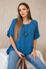 Oversized blouse with pendant Jeans 