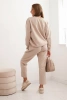 Damenanzug aus Viskose mit dekorativem Muster und Hose beige