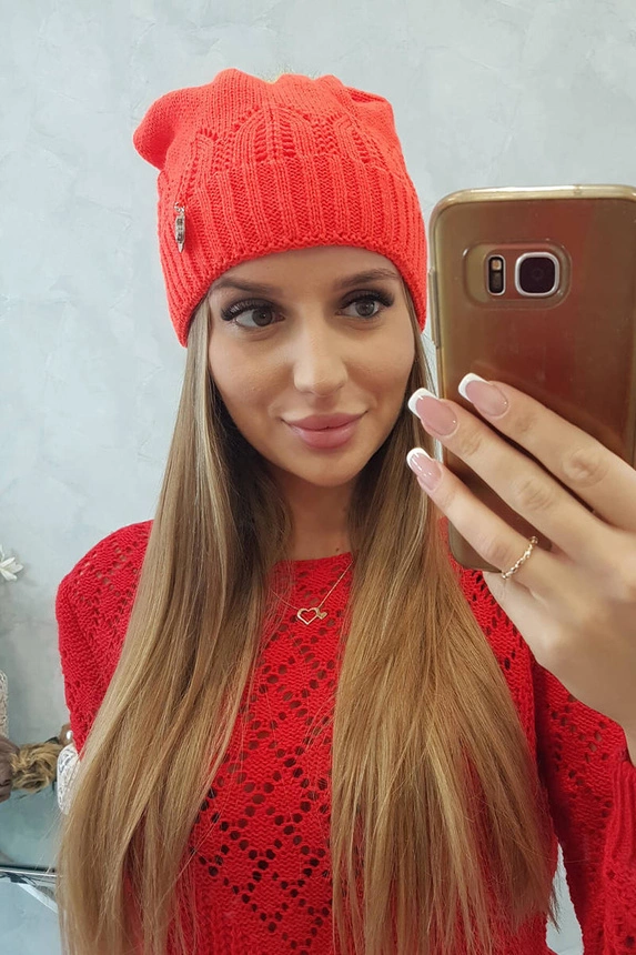 Dámska čiapka s pomponom Judyta K347 oranžová