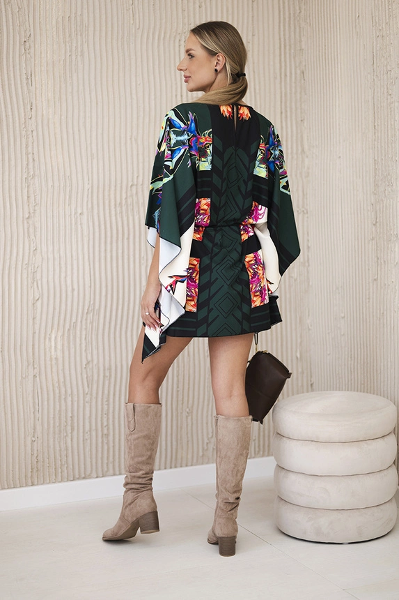 Dress batwings tied at the waist green