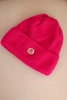 Damen Wintermütze flauschig mit dekorativem Knopf fuchsia