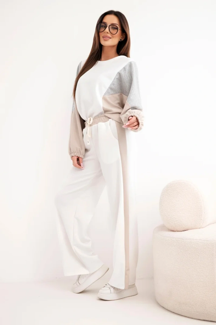 Damen-Set mit lockerer Bluse und Hose mit weitem Bein beige