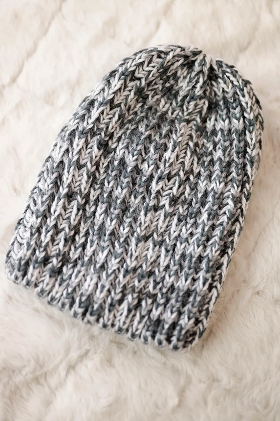 Women's cap Lora K312 graphite + gray