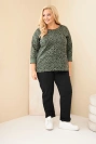 Damenbluse Plus Size im Panthermuster mit längerem Rückteil khaki