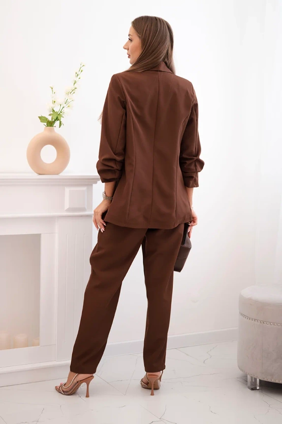 Elegant set of jackets and trousers mocca
