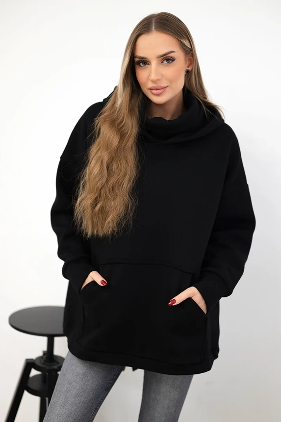 Insulated sweatshirt with a zipper at the back black