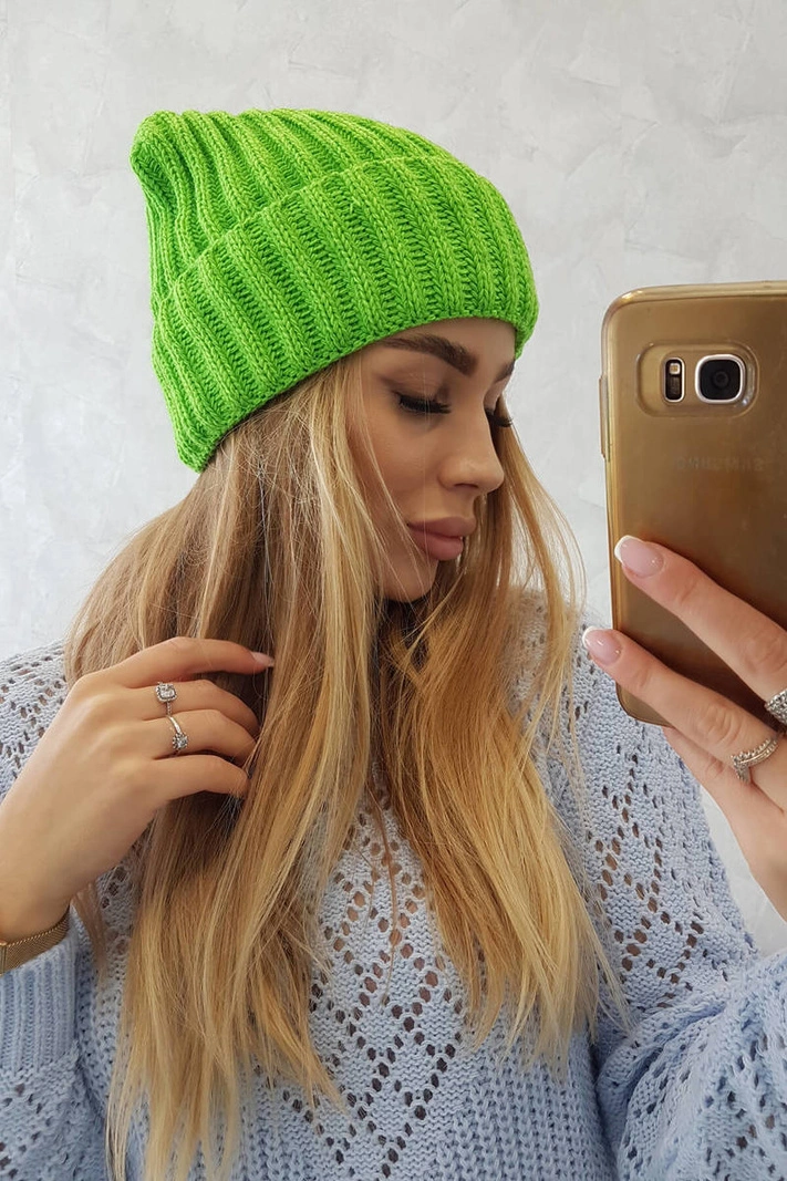 Czapka z wywinięciem Magda K293 zielony neon