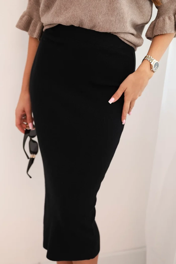 Women's viscose pencil skirt with elastic waist black