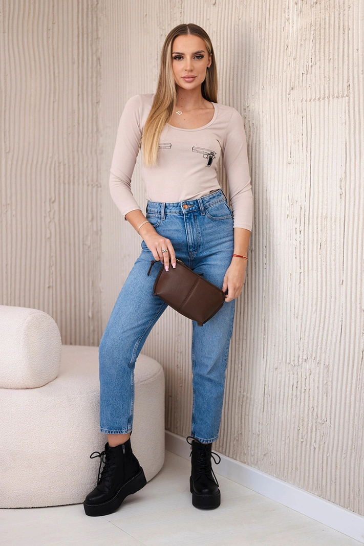 Body blouse with pistols print beige