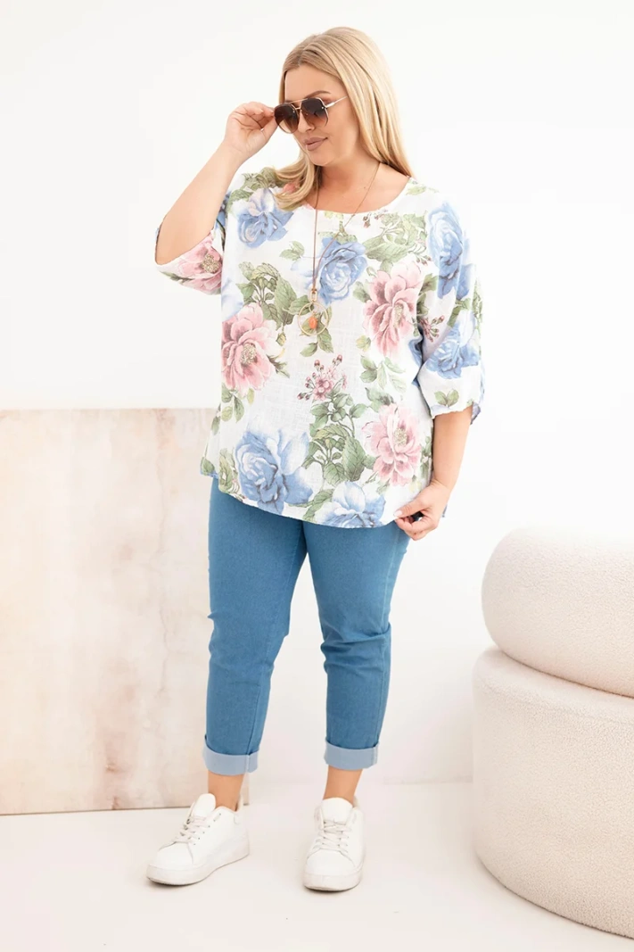 Women's plus-size cotton blouse with short sleeves and floral pattern white