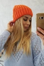 Kepurė su susukamu raišteliu Magda K293 oranžinė neoninė