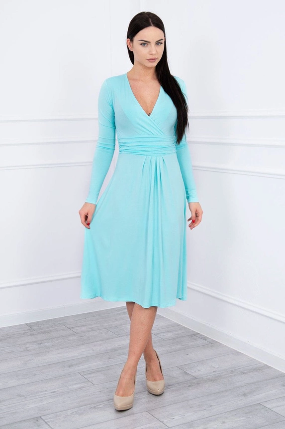 Kleid mit Ausschnitt unter der Büste mint