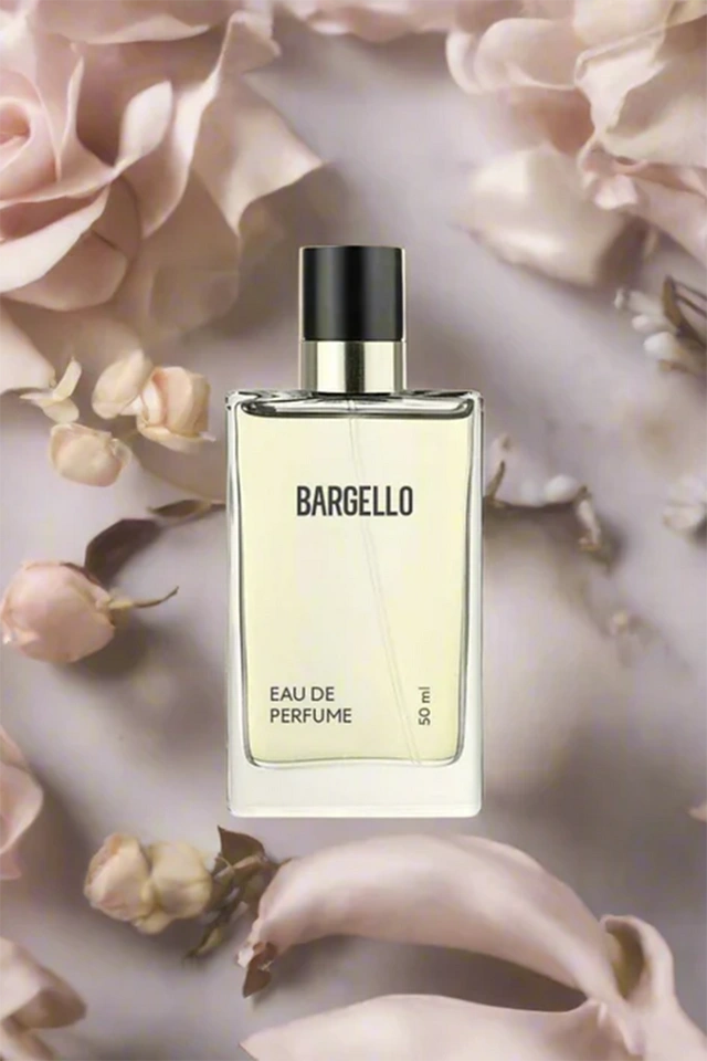 Perfumy damskie 135 o pudrowym zapachu z nutą jaśminu i drzewa sandałowego 50 ml