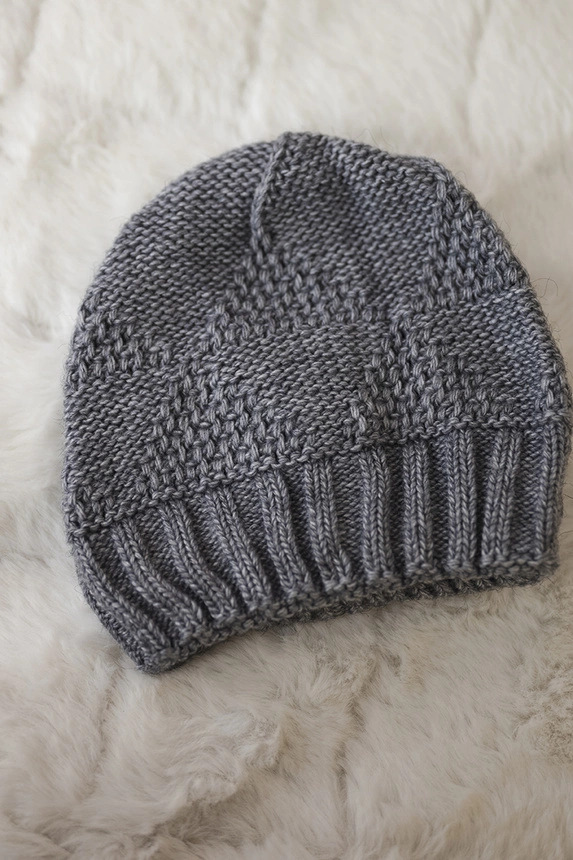 Women's cap Danuta K331 dark gray