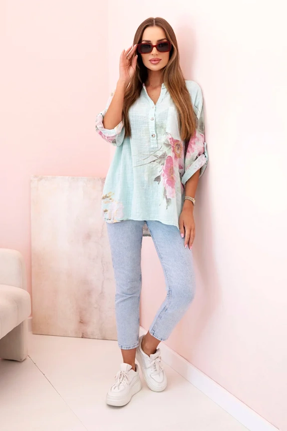 Women's cotton blouse with a floral pattern and buttons mint