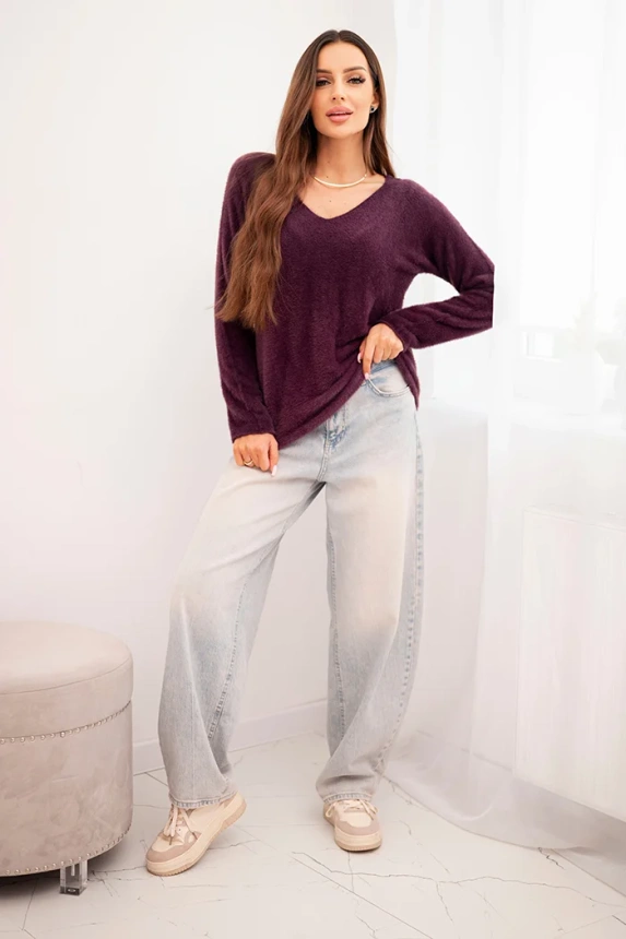 Women's sweater made of soft knit with a V-neck plum