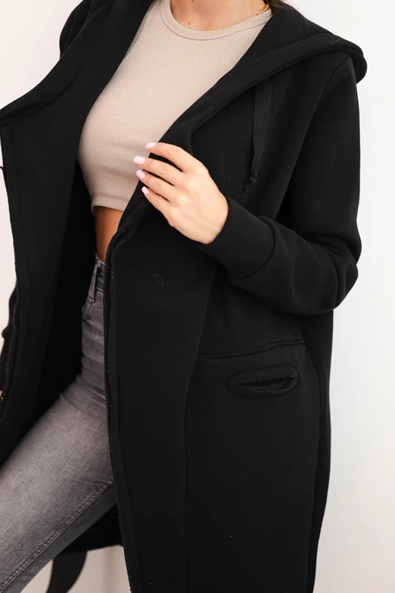 Isolierte Kapuzenjacke schwarz