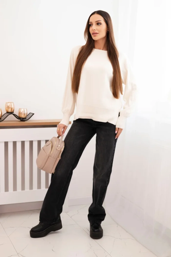 Damenpullover aus Viskose mit langen Ärmeln und seitlichen Schlitzen beige