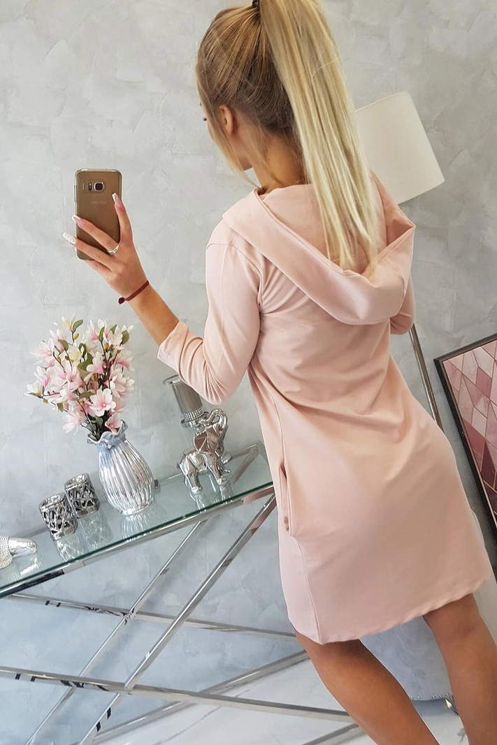 Šaty s kapucňou a vreckami tmavá púdrová ružová