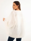 Sweter damski  w 80% z kid moheru o luźnym fasonie bez zapięcia ecru