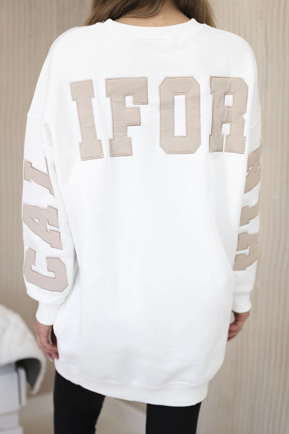 Isoliertes Sweatshirt mit kalifornischem Schriftzug ecru