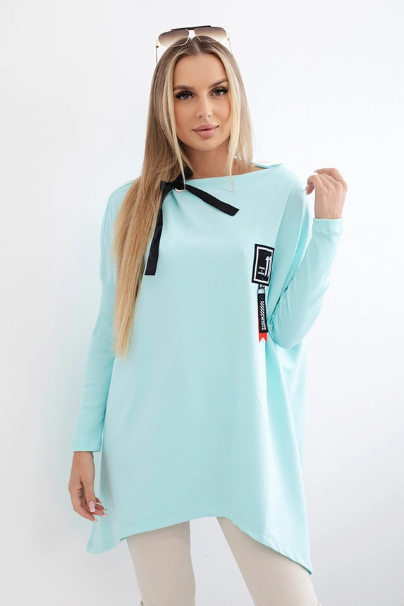 Mikina oversize s asymetrickými stranami mäta