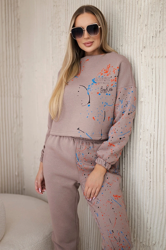 Isolierset mit buntem Cappuccino-Aufdruck