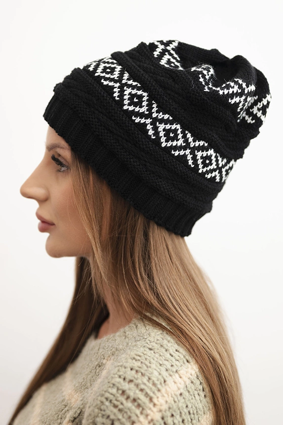 Damenwintermütze mit Muster und Wolle K425 schwarz