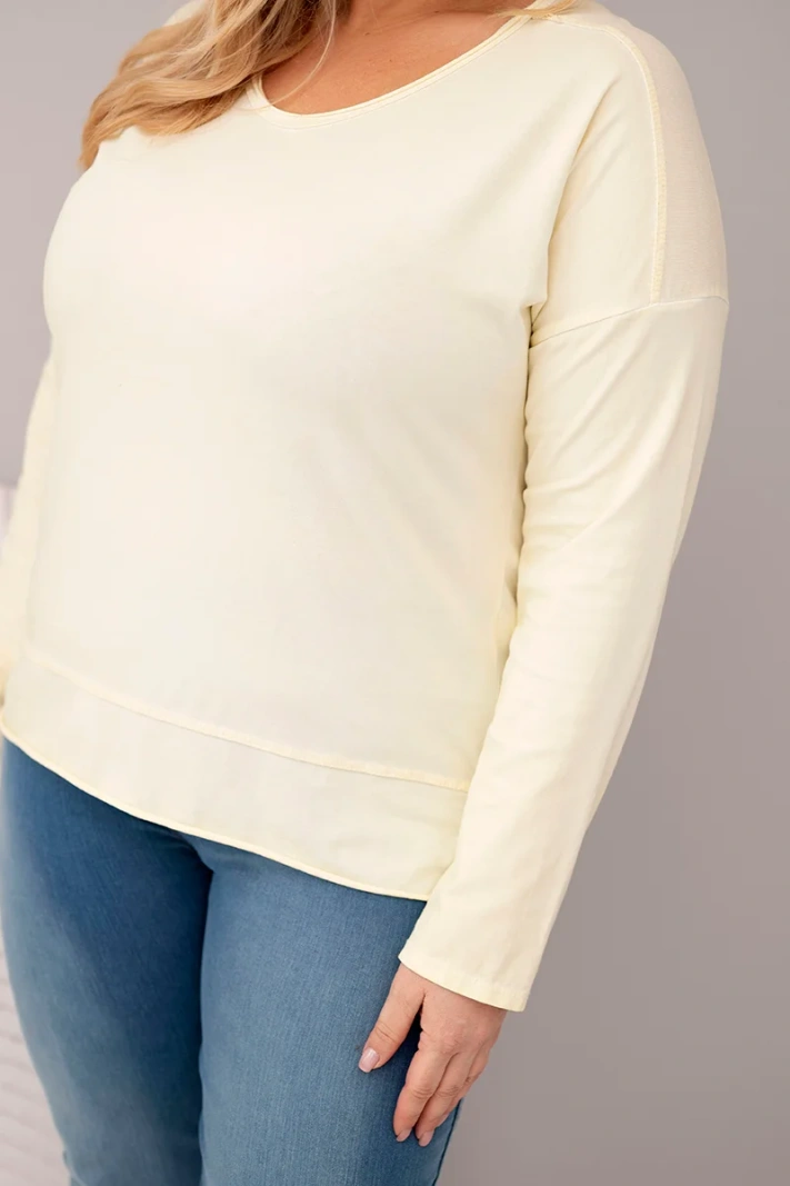 Dámska blúzka Plus Size s výstrihom do V a dlhším chrbtom žltá