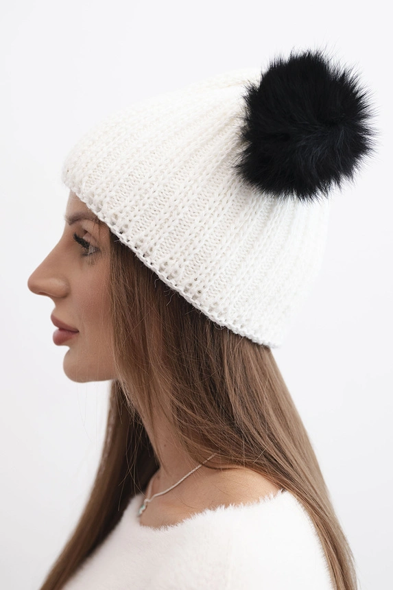 Women's winter wool hat with pompom K433 white
