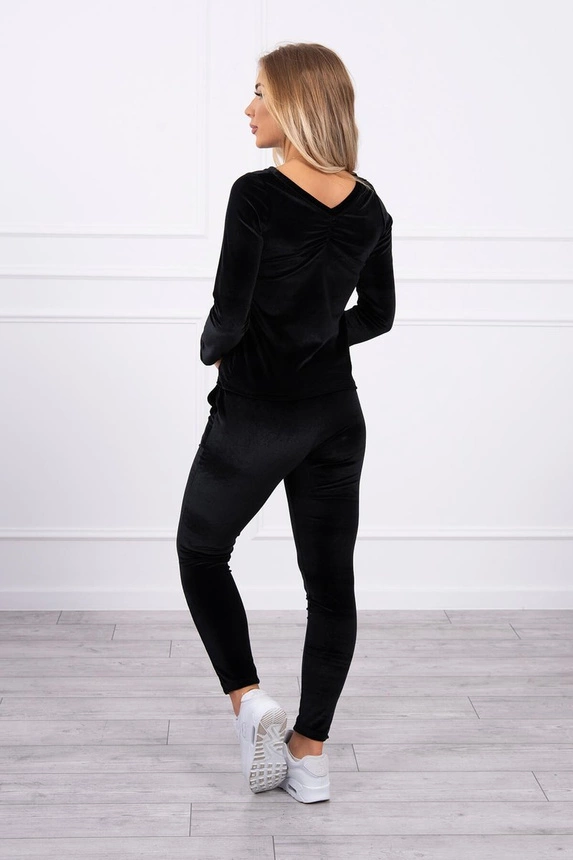 Velor set with ruffles at the back black