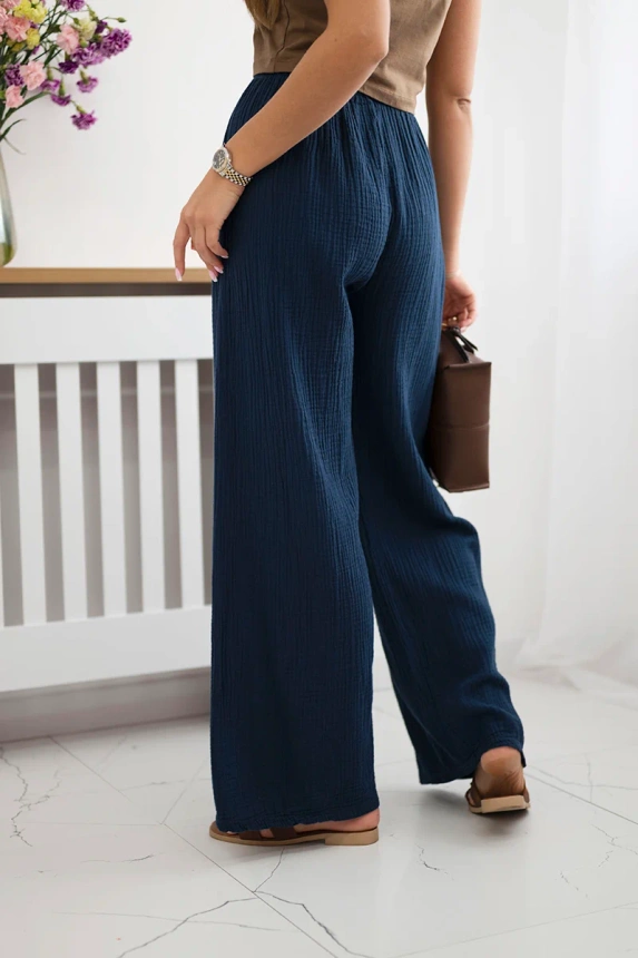 Muslin pants with a wide leg navy blue