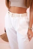 Damenhose aus Viskose mit Gürtel und hochgekrempeltem Bein weiß