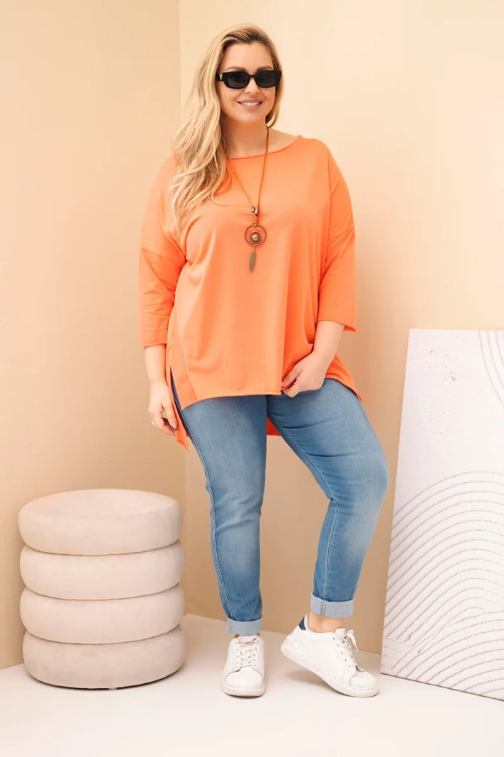 Bluzka damska bawełniana Plus Size asymetryczna z naszyjnikiem morelowa