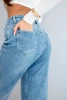 Damenjeans mit weitem Bein und hohem Bund