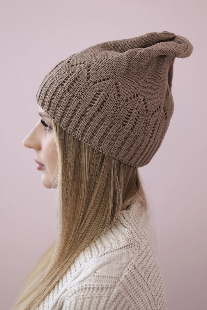 Women's cap Irmina K333 mocca