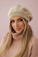 Hellbeige
