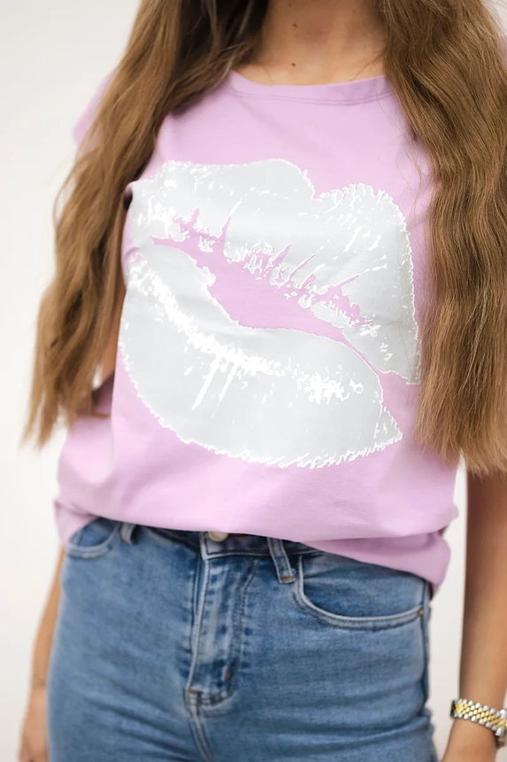 Lippenprint Bluse lila