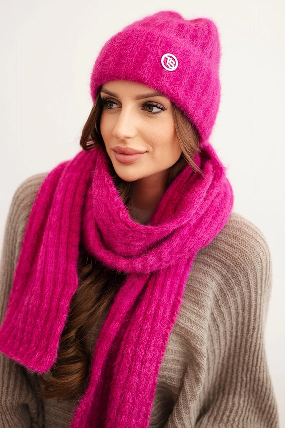 Women's set hat and long scarf made of soft yarn fuchsia