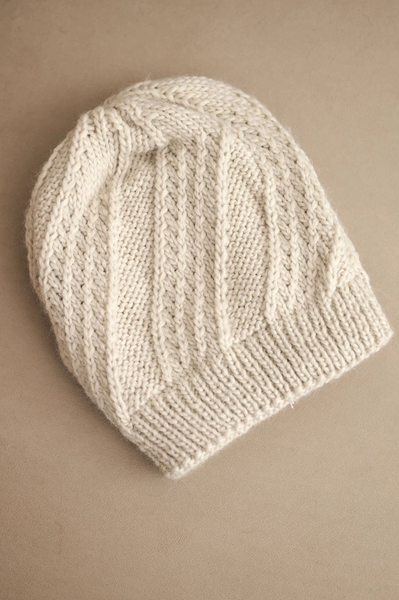 Women’s winter wool hat K441 beige