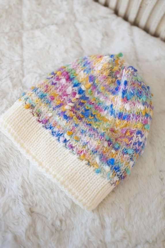 Cap Bąbelka K219 ecru