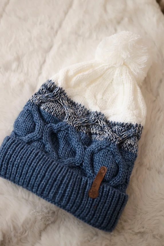 Čapica s fleece Alice K248 džínsy+biela