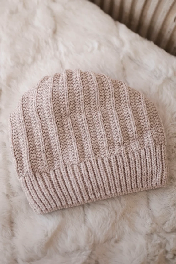 Čapica s fleece Anna K238 béžová